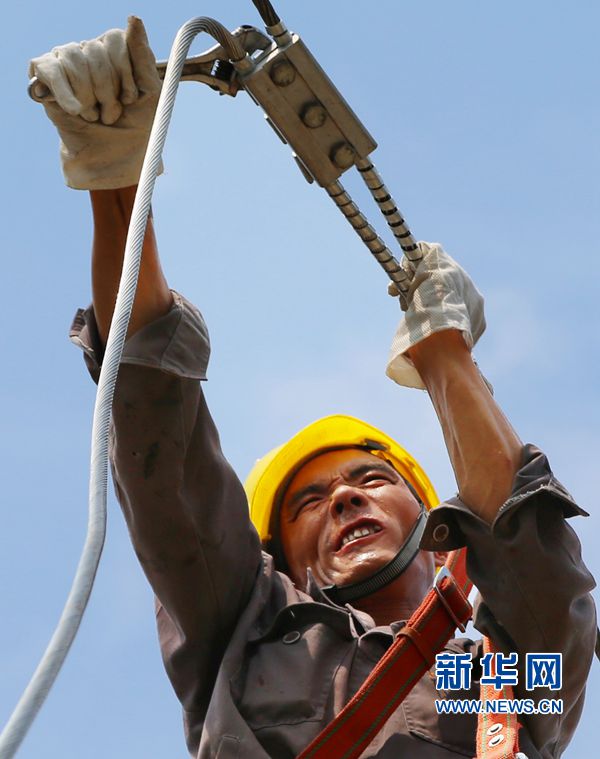 高溫下的堅(jiān)守