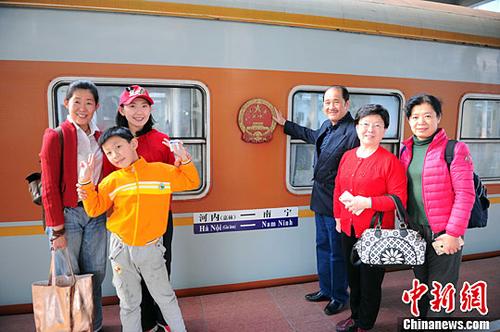 DЇ(gu)οڒЇ(gu)(gu)յ܇(ch)ǰӰ<a target='_blank'  _fcksavedurl='http://www.chinanews.com/'><p class=