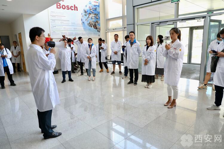 行走自貿(mào)區(qū) 金融護航智能制造 經(jīng)開區(qū)的“走出去”與“引進來”